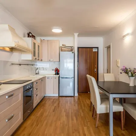 Appartement Lora With Spa Tub Split